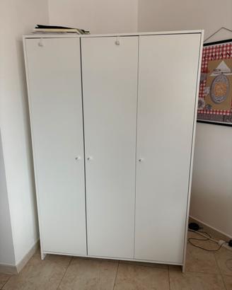Armadio a 3 ante