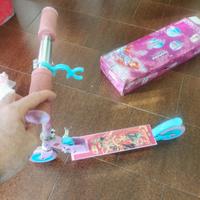 monopattino  bambina winx 70 cm con scatola