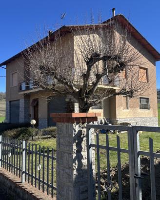 IP436 - casa indipendente con terreno