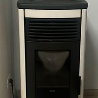 stufa pellet KLOVER THERMO AURA