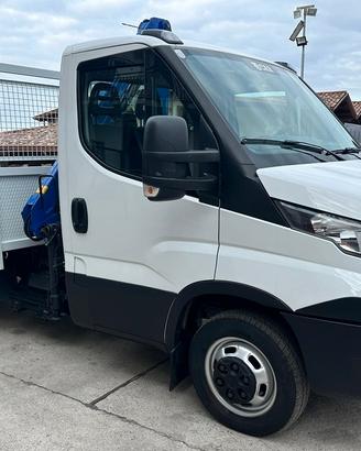 IVECO Daily 35C18 (2017) - Gru PM 2 Sfili + Ribalt