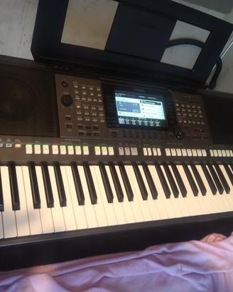 tastiera professionale Yamaha s770