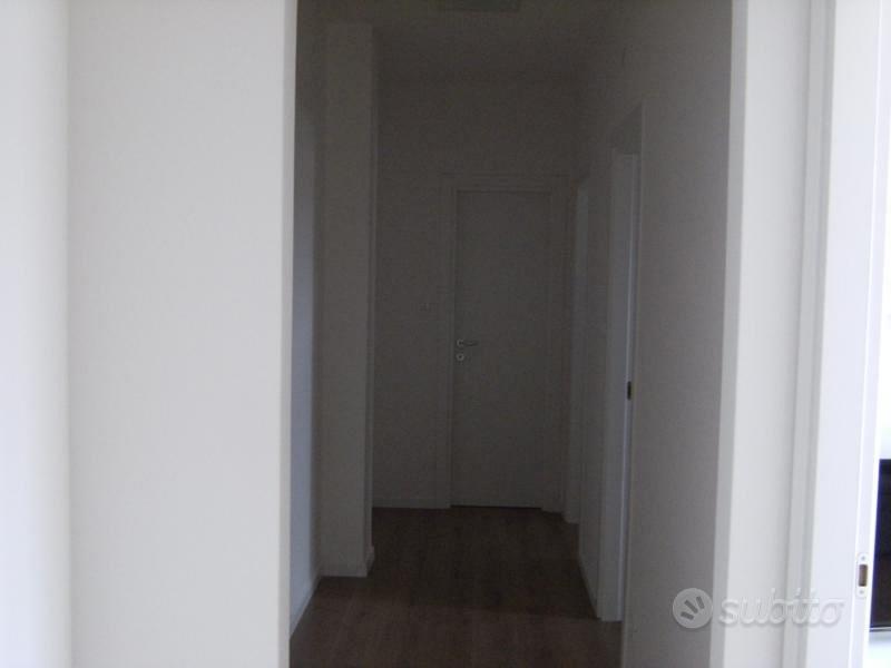 Appartamento – Trieste, San Sabba, Servola-Chiarbola-Valmaura-Borgo San Sergio - Vista 3