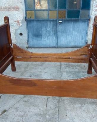 Letto antico un piazza e mezza