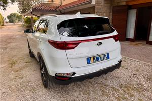KIA SPORTAGE 1.6 CRDI 136cv CON CAMBIO AUTOMATICO
