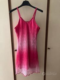 Vestito rosa e bianco