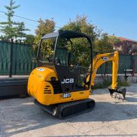 E84 Escavatore 17 q.li JCB 8017