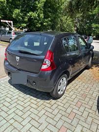 dacia sandero luglio 2010