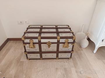 Baule legno e alluminio con dorature