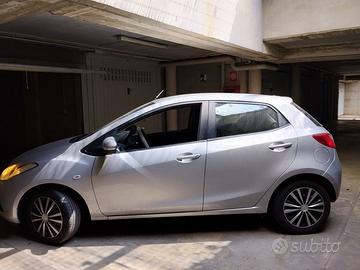 Mazda2