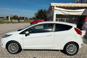 Ford Fiesta 1.4 TDCi 68CV 3 porte Titanium
