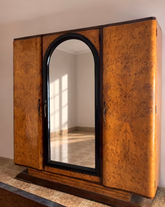 Mobili vintage Art Decó in legno