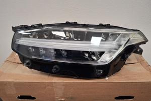 Faro anteriore sinistro Volvo XC90 31677038