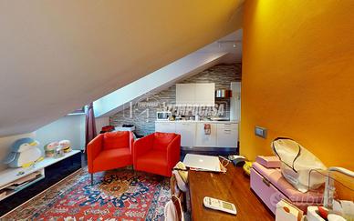 MONOLOCALE FRONTE GIARDINI REALI