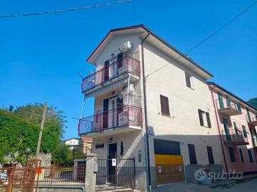 CASA SEMINDIPENDENTE A SAN COLOMBANO CERTENOLI