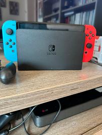 Nintendo Switch Oled +scatola e accessori original