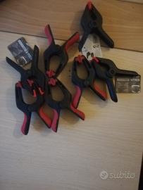 Morsetto a pinza direzionabili in PVC con molla


