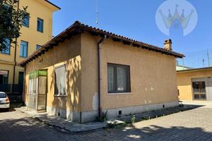 Casa singola con giardino