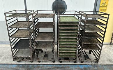 Carrello porta teglie in inox usato