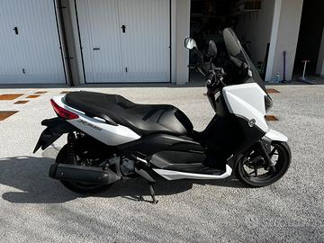 X-MAX 250cc
