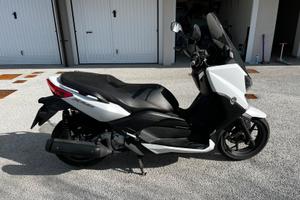 X-MAX 250cc