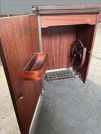 MOBILETTO ORIGINALE MACCHINA DA CUCIRE NECCHI