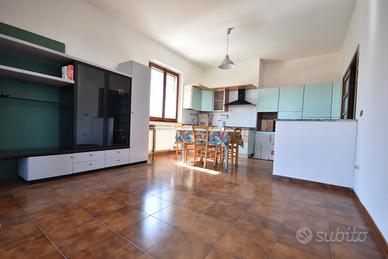 Appartamento con corte di 1000 mq, zona Rustico