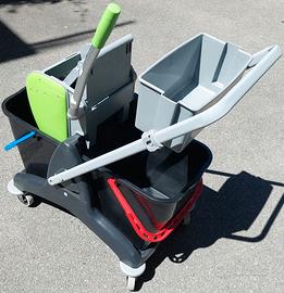 Carrello per pulizie