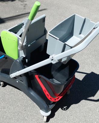Carrello per pulizie