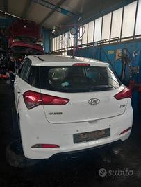HYUNDAI I 20 RICAMBI USATI
