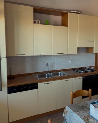 Cucina comleta di  elettrodomestici