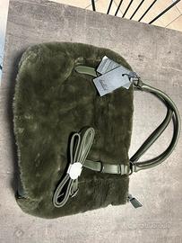 Borsa verde grande ecopelliccia