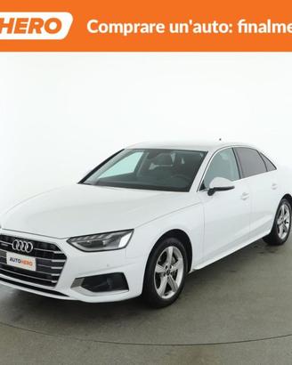 AUDI A4 40 TDI quattro S tronic Business Advance