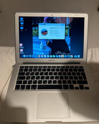 MacBook Air 13” 2011 i5 4GB SSD funzionante