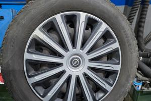 Pneumatici invernali  Pirelli 185/65 R15 e cerchi