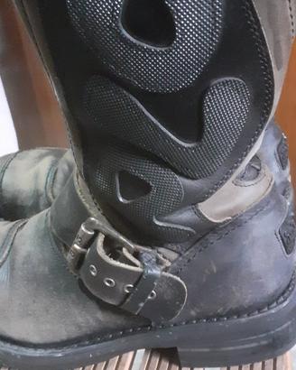 stivaletti  883  plc usati