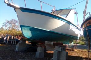 barca gozzo off mare 