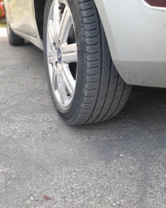 Ford fiesta GPL  / benzina impianto della casa