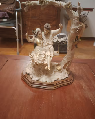 Scultura Vintage su Altalena - Stile Capodimonte 