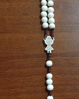 Rosario in legno con crocifisso inciso