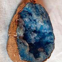 Ciondolo drusa agata blu oro