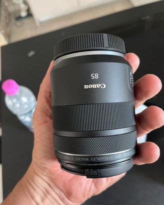 Obbiettivo canon 85