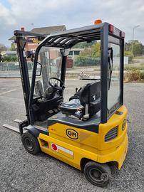 Carrello elevatore om xe 15 ac