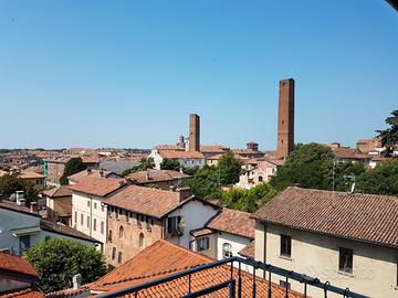 Appartamento 5 stanze Pavia Centro
