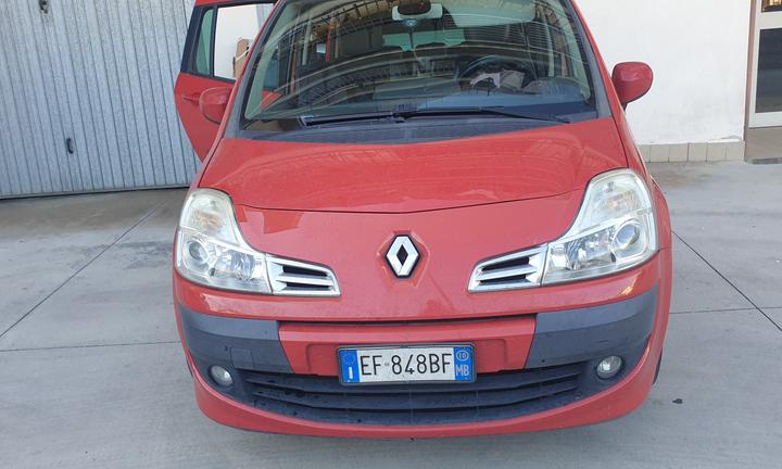 RENAULT GRAND MODUS 