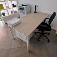 Scrivania ufficio 160x80, sedia e cassettiera