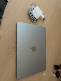 Apple Mac Air M4 2025