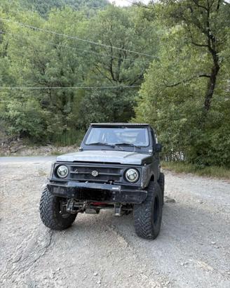 Suzuki Samurai 1300
