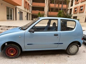 Automobile Fiat Seicento