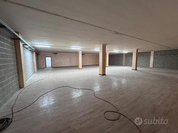 Magazzino al piano interrato di 1100mq